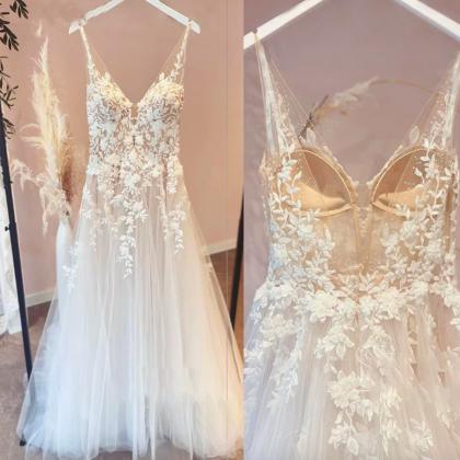 Unlined Bodice Flowy A Line Tulle Wedding Dress..