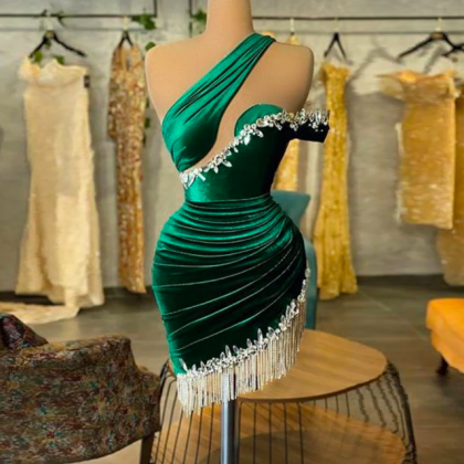 Velvet Green Sexy Short Prom Dresses Sleeveless..