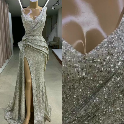 2023 Giltter Silver Sequins Prom Dresses V Neck..