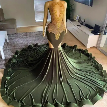 Golden Crystal Velvet Prom Dresses 2024 For Black..