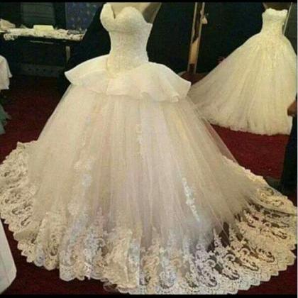 Sweetheart Neckline Elegant Wedding Dress Princess..