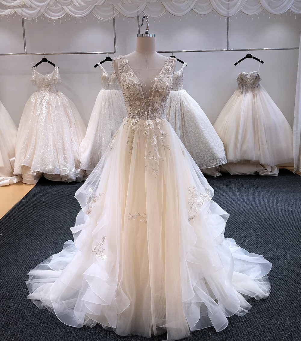 Gorgeous Appliques Court Train A-line V-neck Wedding Dresses 2020 Luxury Beaded Backless Bridal Gown Vestido De Noiva