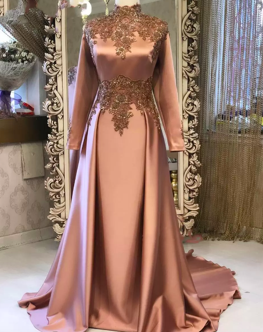 Elegant Brown Dubai Arabic Muslim Long Sleeves Evening Dresses Beaded Lace Appliques Satin Formal Prom Party Gowns Custom Made