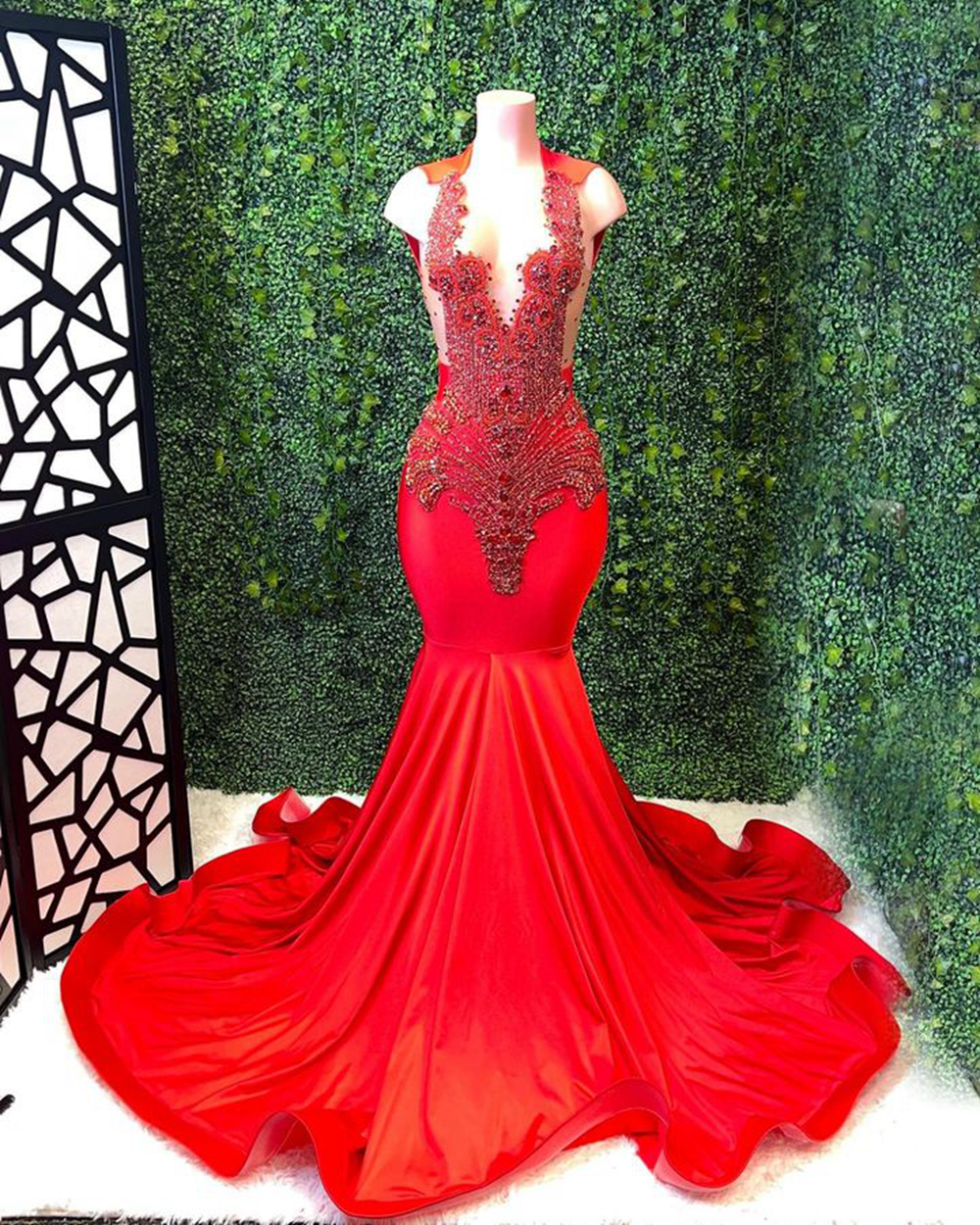 Long Red Prom Dresses 2023 Sexy Mermaid Style Sheer O-neck Luxury Handmade Diamond Spandex Black Girl Prom Gala Gowns