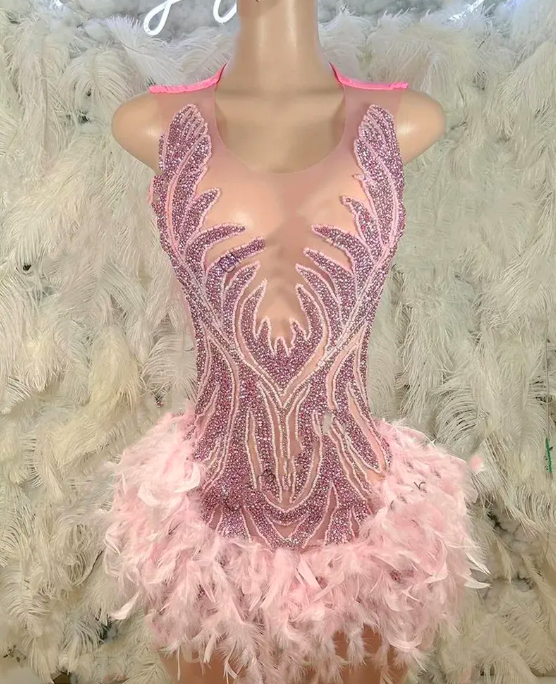 Pink Sheer O Neck Short Prom Dresses Black Girls Sparkly Bead Rhinestone Crystal Feather Birthday Party Dress Mini Cocktail