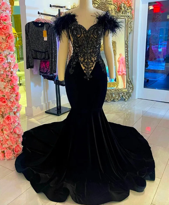 Vintage Black Velvet T Long Prom Dresses For Black Girls 2023 Sweethear Beaded Birthday Party Gowns Feathers Evening Dresses Mermaid Robe De Bal