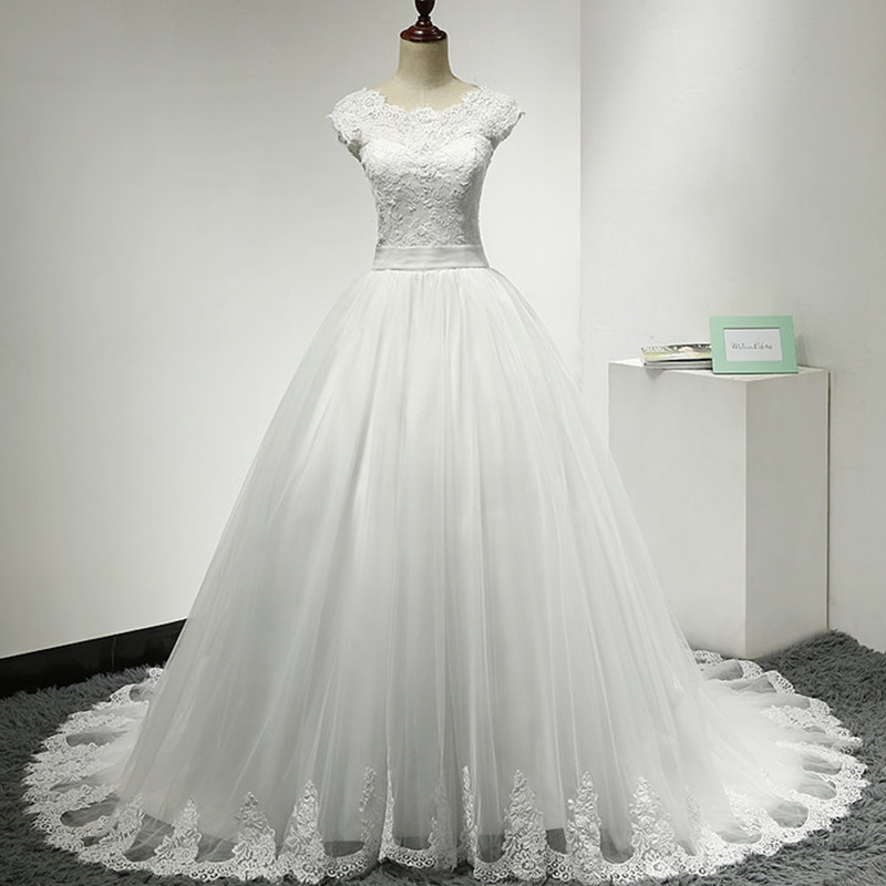 Chapel Train Wedding Dress, White Wedding Dress, Lace Applique Wedding Gown, Tulle Wedding Gown, Elegant Wedding Dress, Bridal Dresses, Wedding
