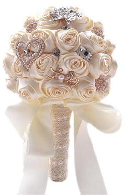 Beautiful In Stock Champagne Ribbon Flowers Stunning Pearls Beaded Bridal Bouquet Bridesmaid Wedding Bouquets ramo de novia
