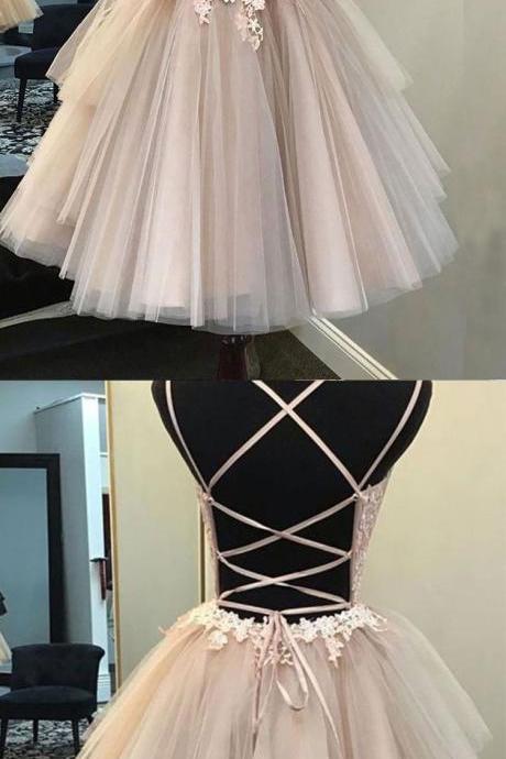 Sweet Cute Short Homecoming Dresses Deep V-neck Spaghetti Strap Lace Applique Ruffles Tulle Ball Gown Women Prom Party Gowns