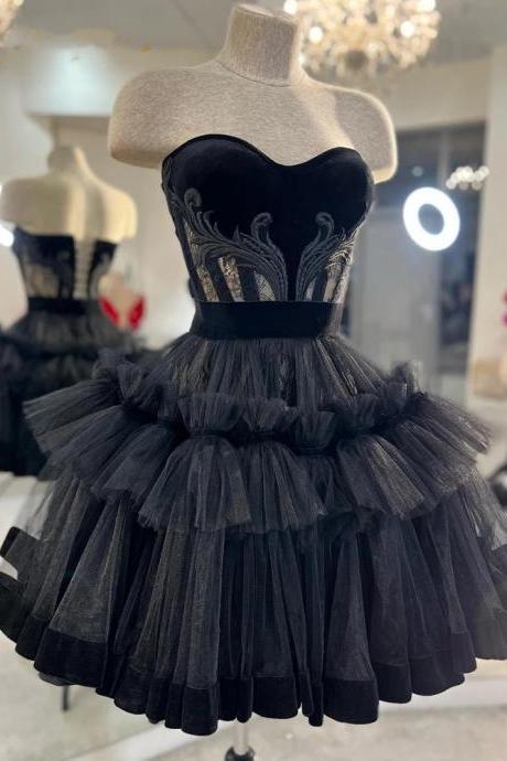 2023 Little Black Short Homecoming Dresses Lace Top Mini Party Prom Gowns Tulle Tutu Skirt Gothic Graduation Outfits Maxi