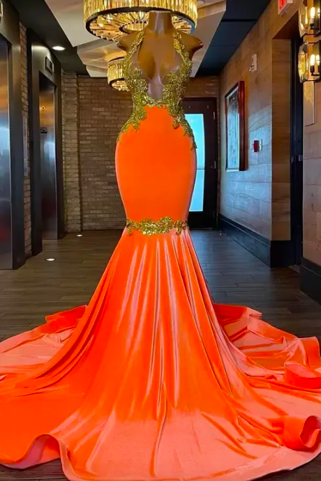 Sexy Orange Velvet Backless Mermaid Prom Dresses 2023 Deep V Neckline Beaded Evening Gowns Appliqued Sweep Train Plus Size Special Occasion