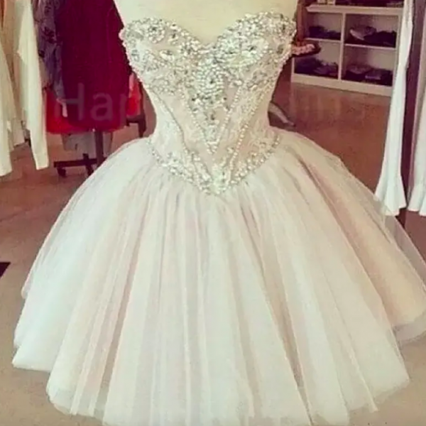 2023 Beige Short Prom Dresses Sweetheart Neck Beaded Crystals Tulle Custom Made Ruched Evening Party Gowns vestidos Formal Occasion Wear Plus Size