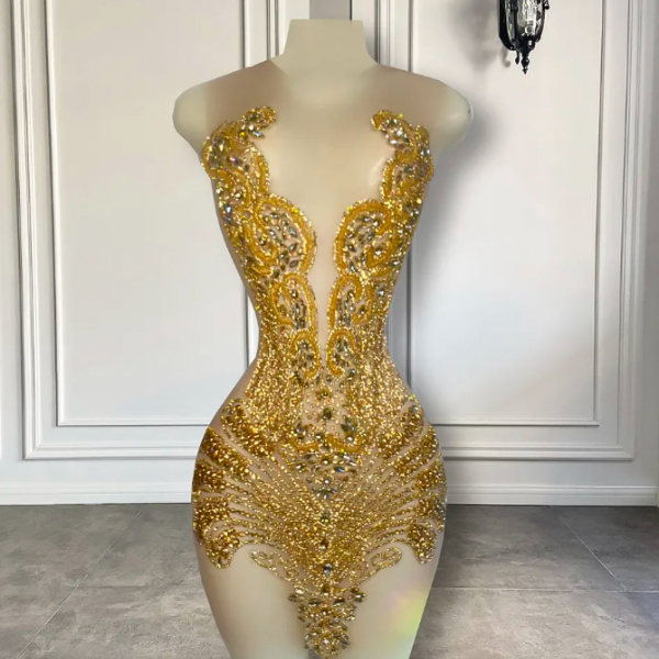 Sexy Sheer See Through Black Girl Short Prom Dress Golden Diamond Luxury Beaded Crystals Women Cocktail Party Gowns For Birthday Robe De Soiree Vestidos Fieast