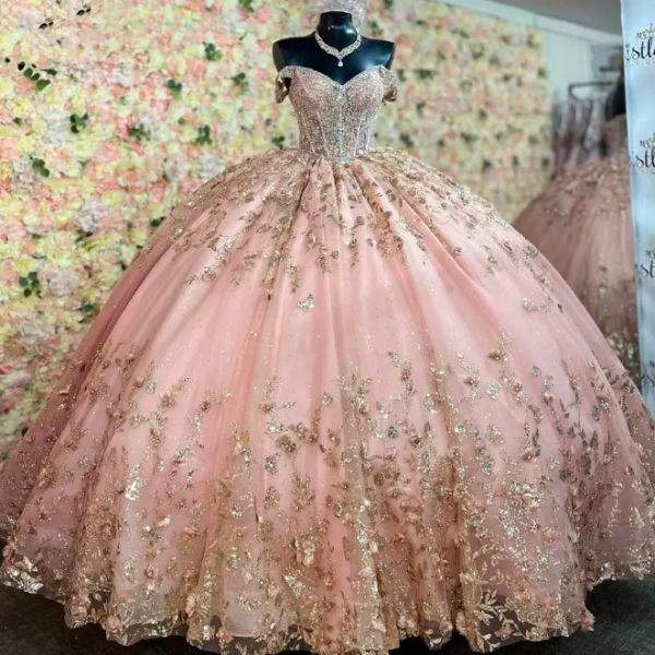 Sparkly Blush Quinceanera Dress 2023 Ball Gown Appliques Beading Sequins Puffy Skirt Sweet 15 16 Dress Vestido prom dress