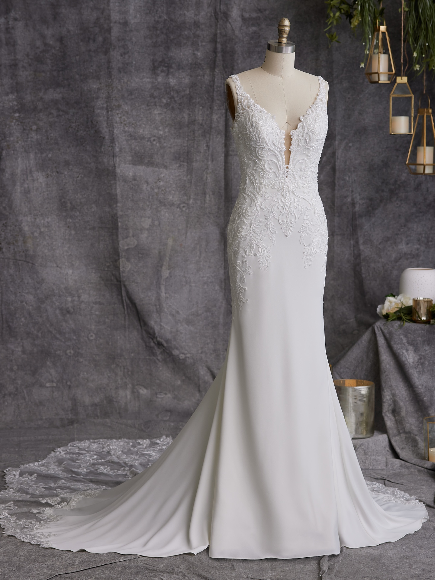 2022 Mermaid Wedding Dresses Sleeveless White V Neck Lace Bridal Dress Marriage Custom Made 